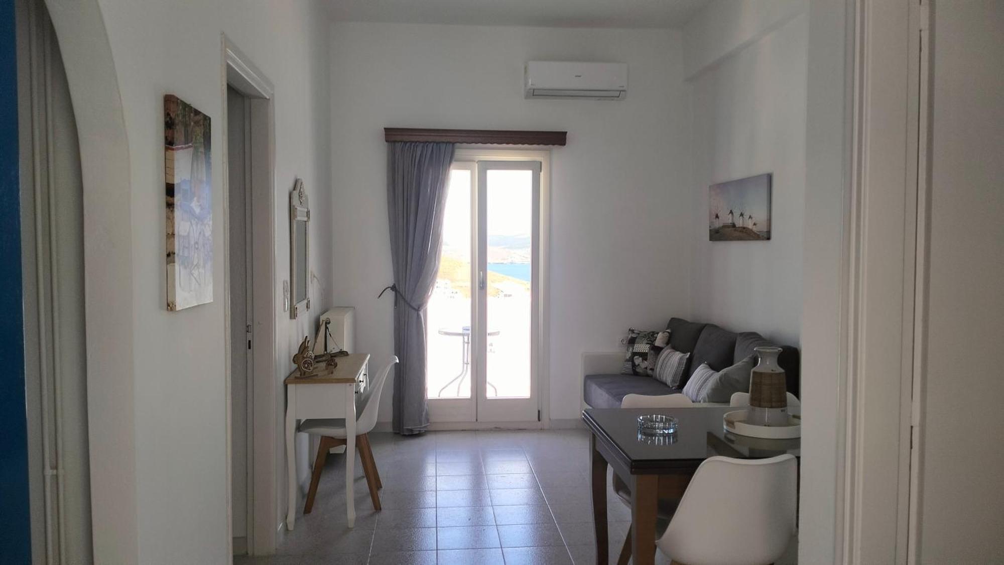Θέαστρον - Theastron House With Great View In Chora Apartment Pera Gyalos Екстериор снимка