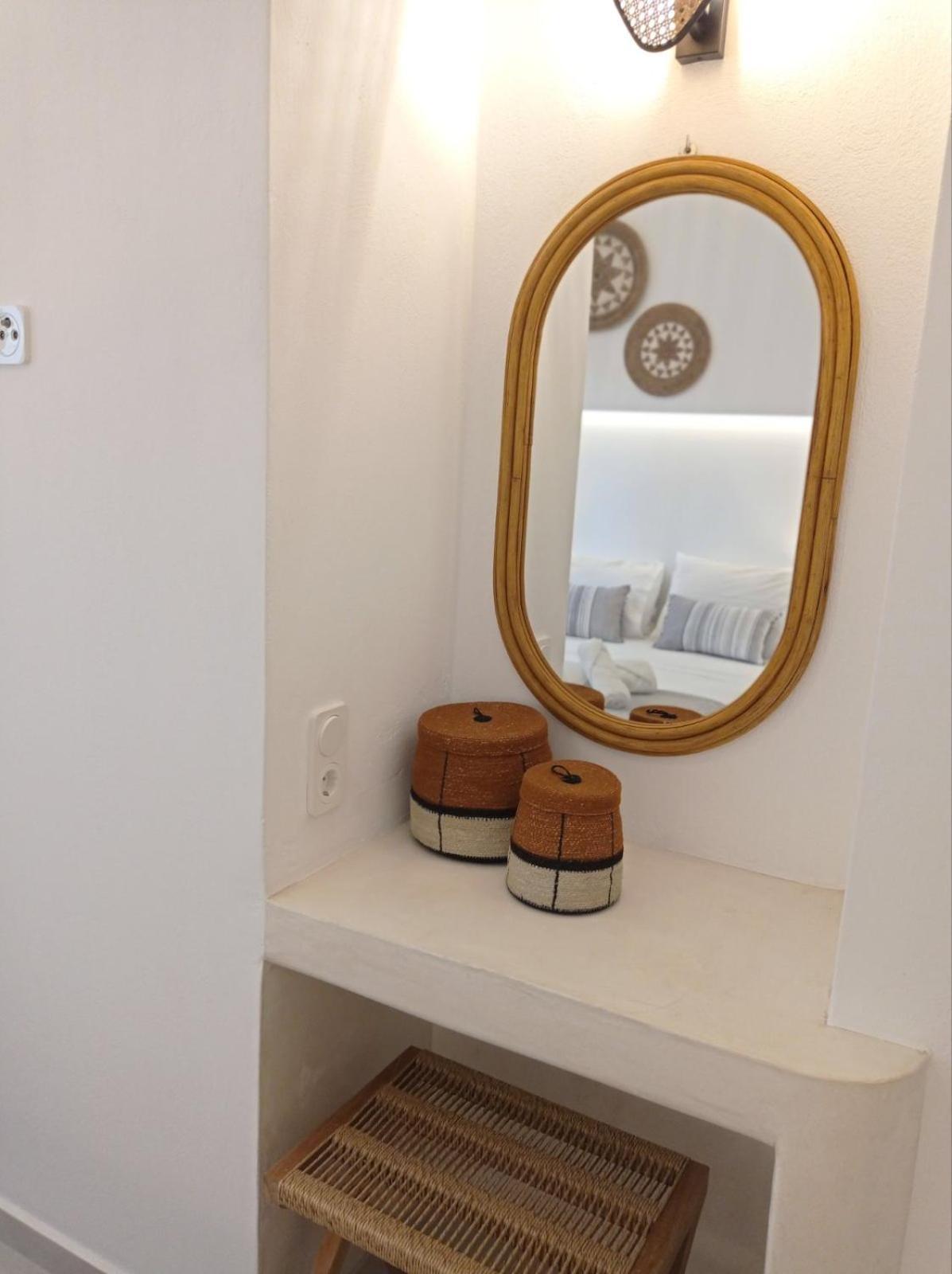Θέαστρον - Theastron House With Great View In Chora Apartment Pera Gyalos Екстериор снимка