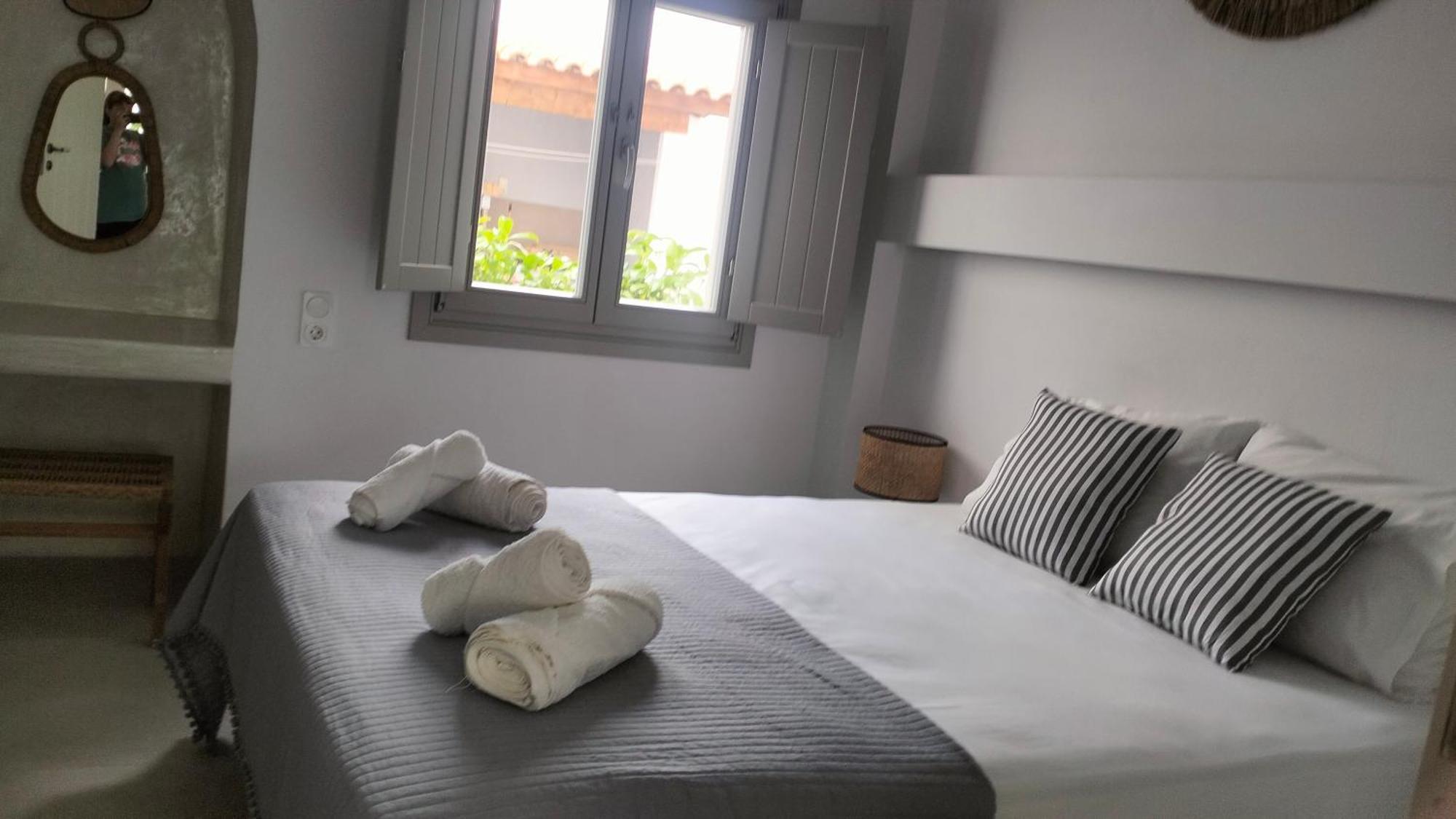 Θέαστρον - Theastron House With Great View In Chora Apartment Pera Gyalos Екстериор снимка
