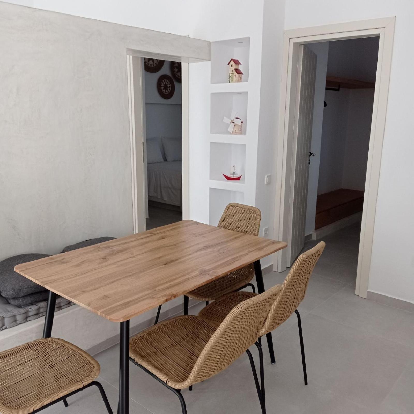 Θέαστρον - Theastron House With Great View In Chora Apartment Pera Gyalos Екстериор снимка