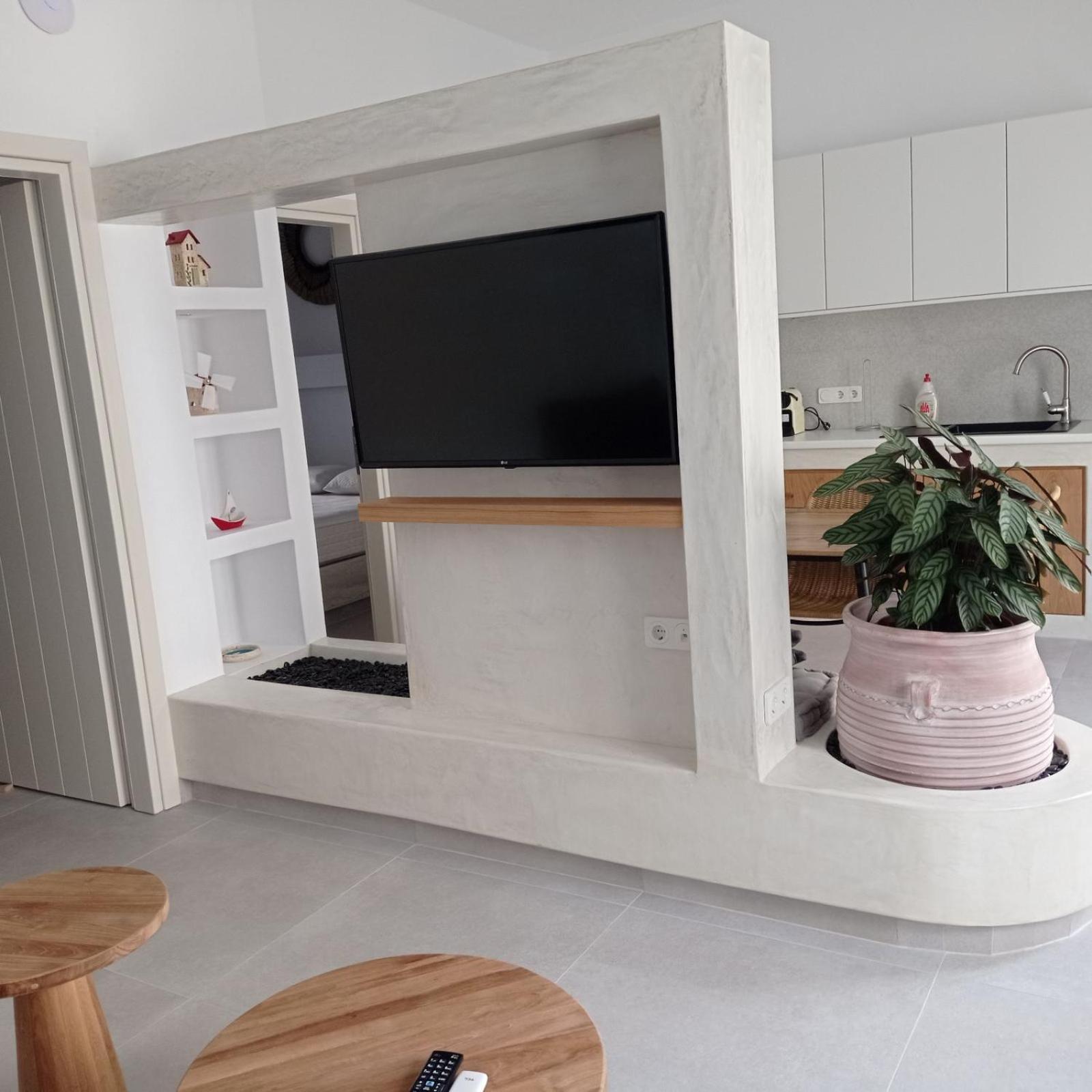 Θέαστρον - Theastron House With Great View In Chora Apartment Pera Gyalos Екстериор снимка