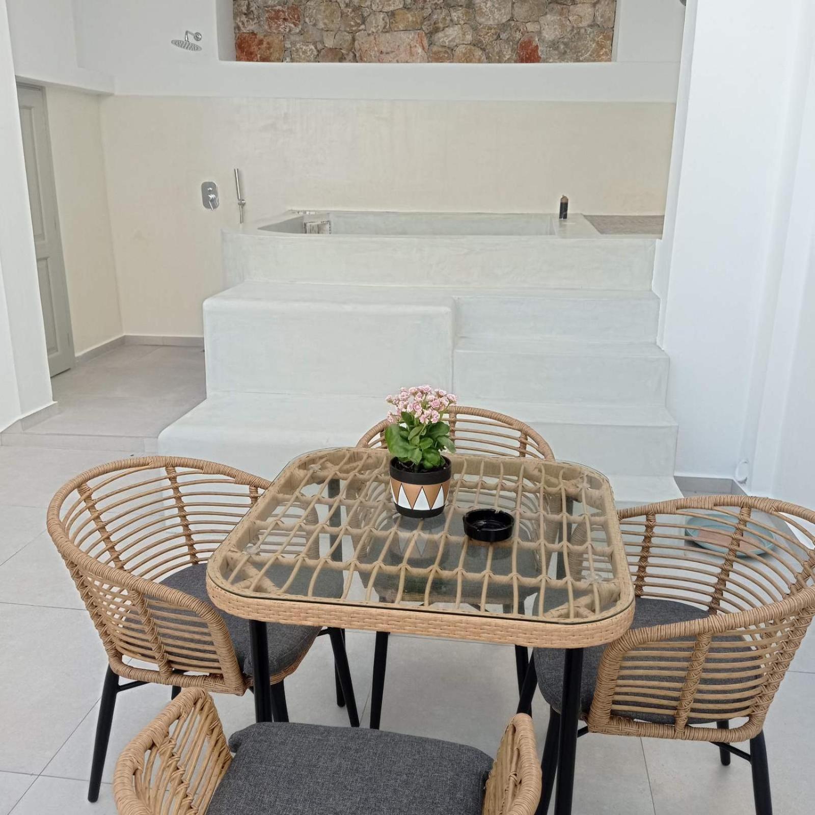 Θέαστρον - Theastron House With Great View In Chora Apartment Pera Gyalos Екстериор снимка