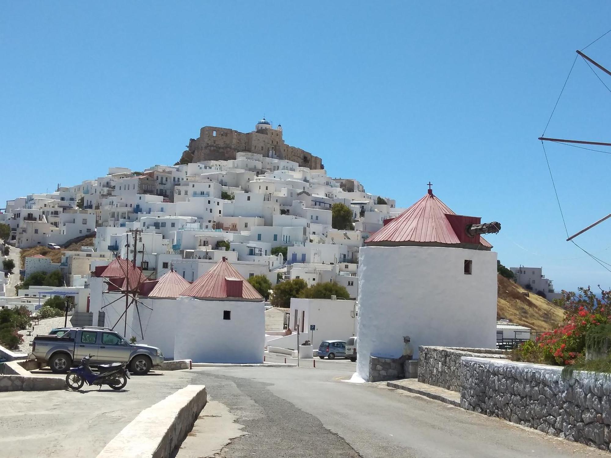 Θέαστρον - Theastron House With Great View In Chora Apartment Pera Gyalos Екстериор снимка